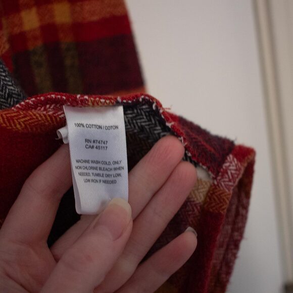 Natural Reflections L Red Maroon Plaid Flannel Button Top Fall Cabincore Cotton - Picture 6 of 7
